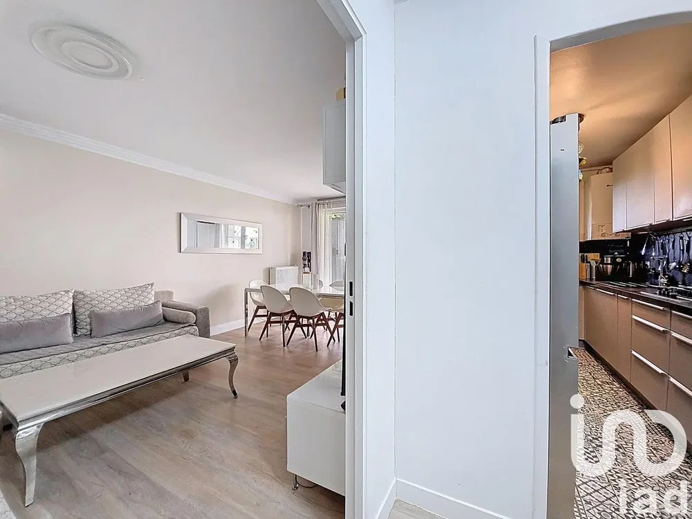 Wohnzimmer; tageslicht, moderner stil