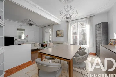 Oturma odası; doğal ışık, modern stil, manzara