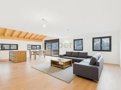 Wohnzimmer; blick, holzboden, tageslicht, moderner stil