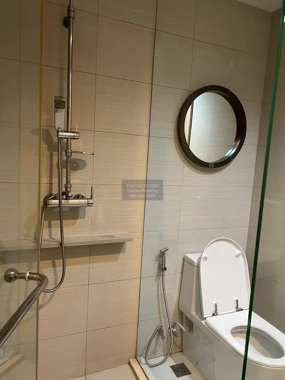 Tuvalet; fayans zemin, tadilatlı, doğal ışık