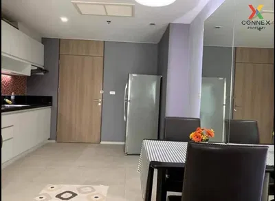 Mutfak; mutfak aletleri, fayans zemin