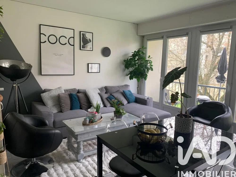 Oturma odası; modern stil, doğal ışık
