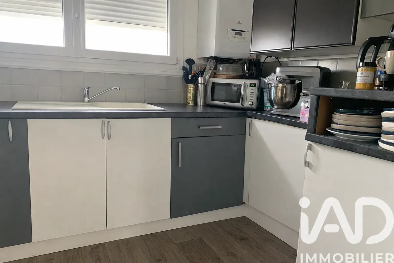 Mutfak; mutfak aletleri, fayans zemin