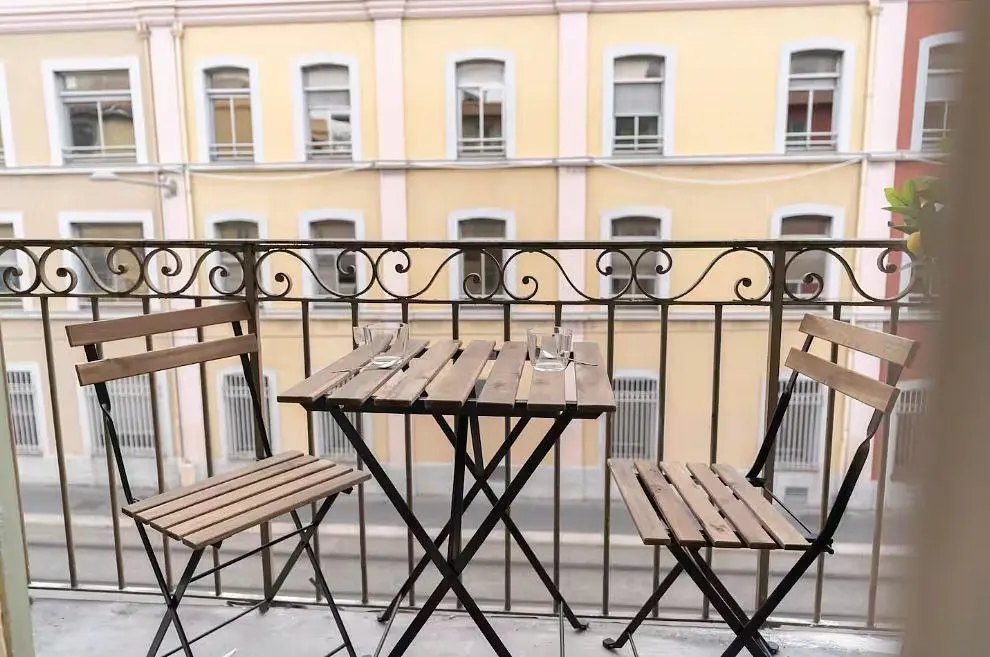 Balkon; manzara, doğal ışık