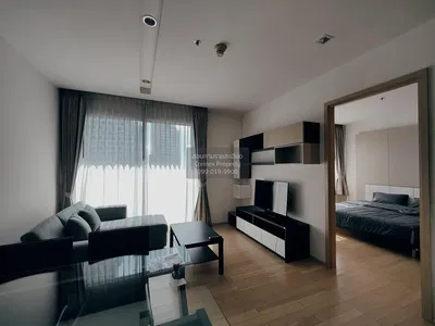 Salon; vue, lumière naturelle