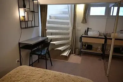 غرفة نوم; ضوء طبيعي