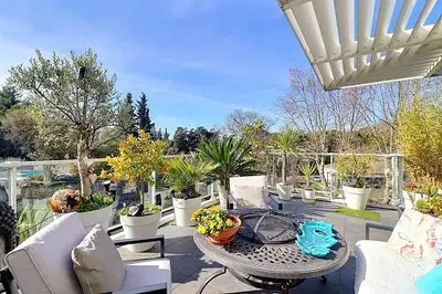 Terasa; pogled, prirodno svjetlo