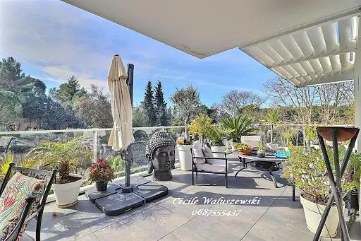 Terasa; pogled, prirodno svjetlo