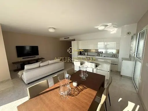 Obývací pokoj; výhled, přirozené světlo