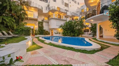 Maison et environs; vue, lumière naturelle