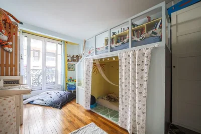 Kinderzimmer; holzboden, tageslicht, moderner stil