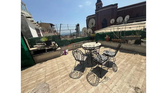 Terasa; výhľad, prirodzené svetlo