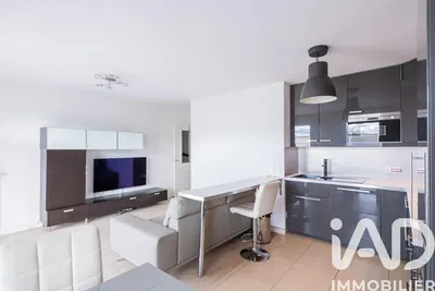 Oturma odası; modern stil, tadilatlı, doğal ışık