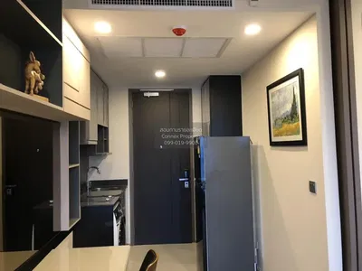 Cucina; elettrodomestici, luce naturale