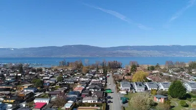 Haus und umgebung; blick