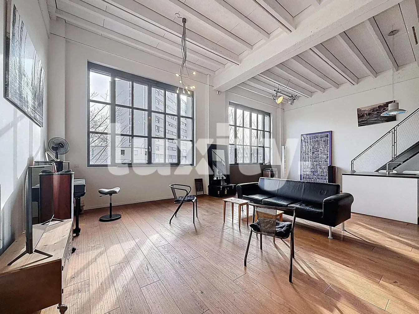 Salon; vue, parquet, lumière naturelle, style moderne