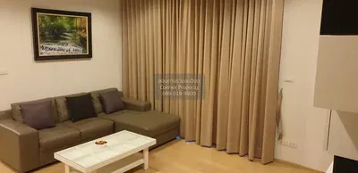 Woonkamer; moderne stijl, natuurlijk licht