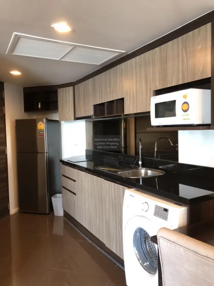 Küche; küchengeräte, fliesenboden, renoviert, tageslicht