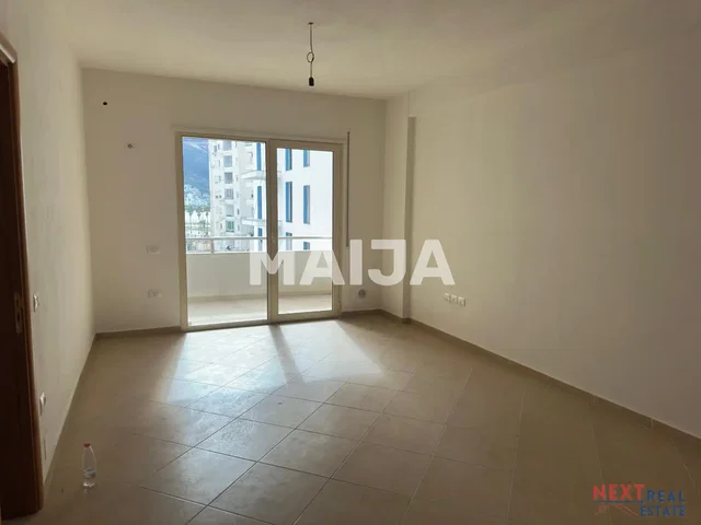 Obývací pokoj; dlažba, výhled, přirozené světlo