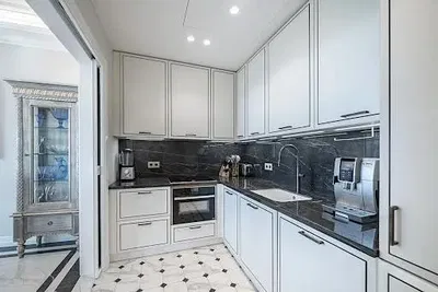 Mutfak; mutfak aletleri, tadilatlı, doğal ışık, modern stil