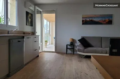 Wohnzimmer; küchengeräte, blick, tageslicht, moderner stil