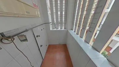 Balkon; pločice, prirodno svjetlo