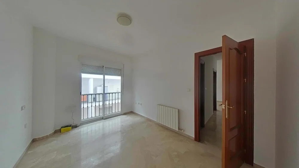 Dnevna soba; pločice, prirodno svjetlo, pogled