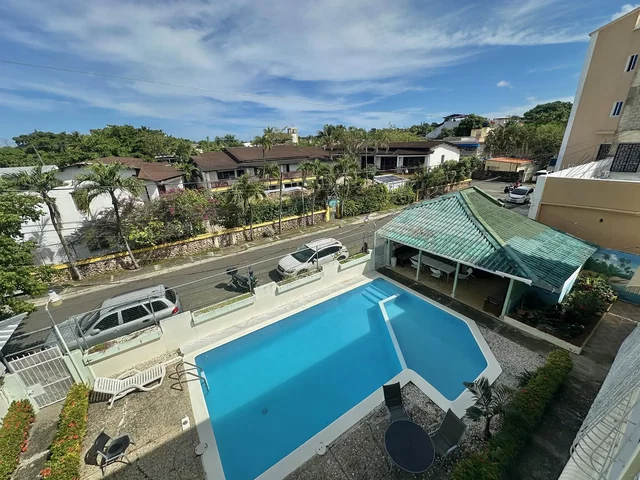 Kuća i okolina; pogled, prirodno svjetlo