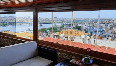 Дневна соба; поглед, природно светло