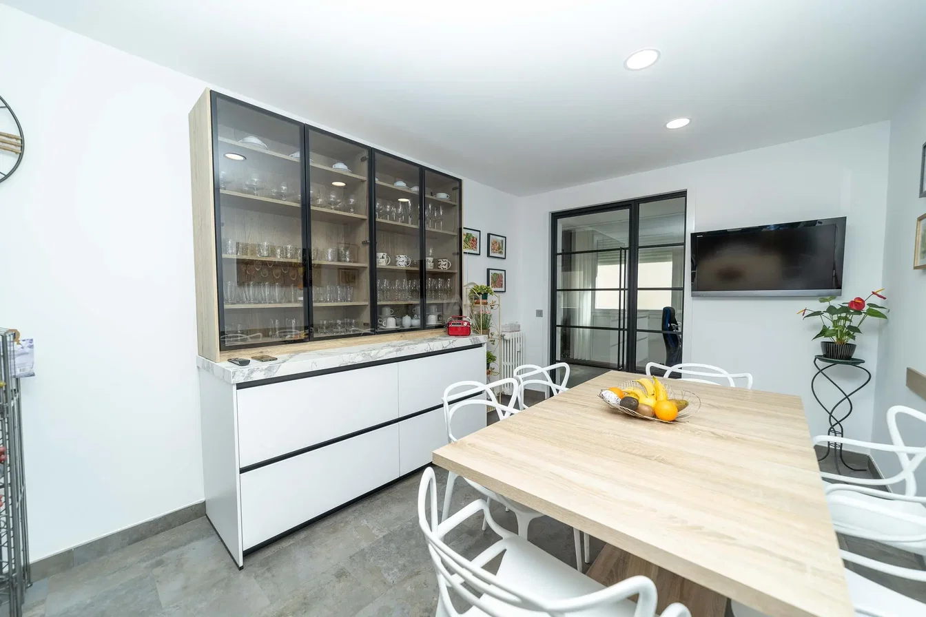 Esszimmer; moderner stil, tageslicht