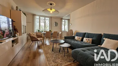 Дневна соба; природно светло, модерни стил