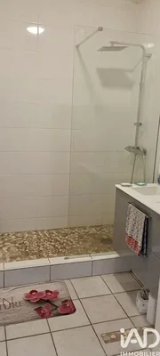 Купатило; плочице, природно светло, реновиран