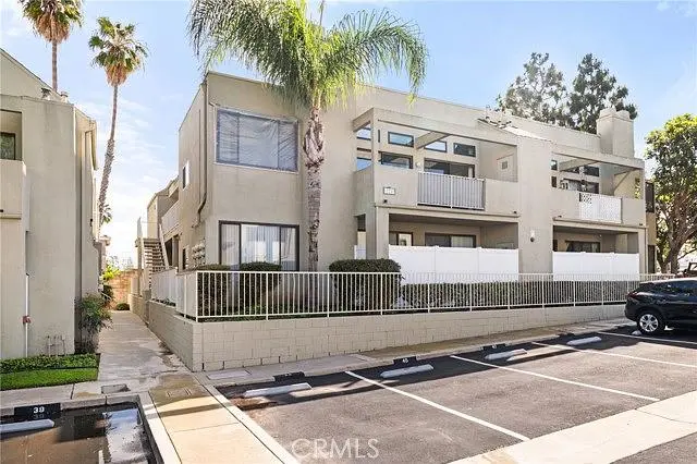 Maison et environs; vue