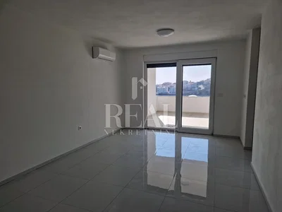Salon; carrelage, vue