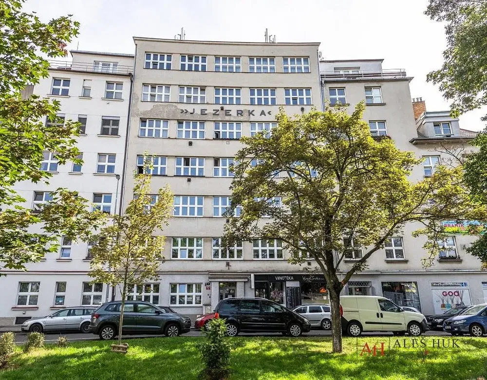 Haus und umgebung; blick