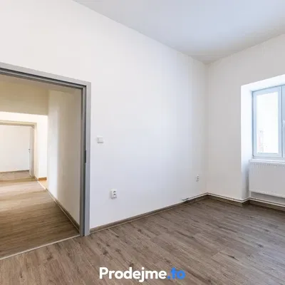 Sonstiges; holzboden, tageslicht