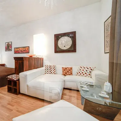 Obývací pokoj; přirozené světlo, moderní styl