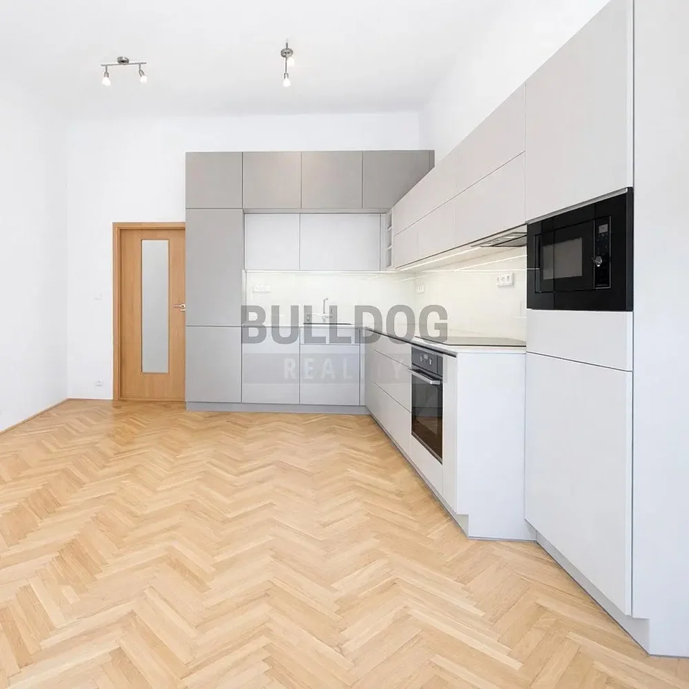 Küche; küchengeräte, holzboden, renoviert, tageslicht, moderner stil