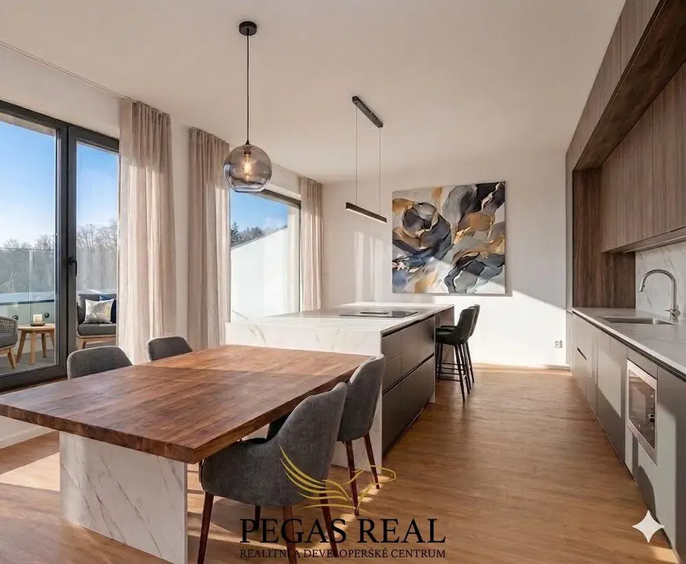 Keuken; uitzicht, keukenapparatuur, natuurlijk licht, moderne stijl