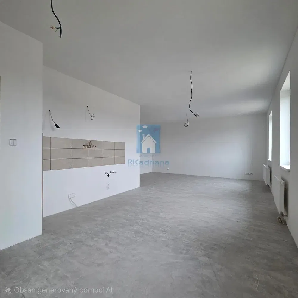 Küche; renovierungsbedürftig, fliesenboden, tageslicht