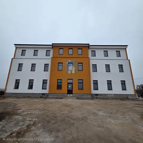Dům a okolí