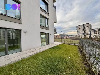 Dom a okolie; výhľad