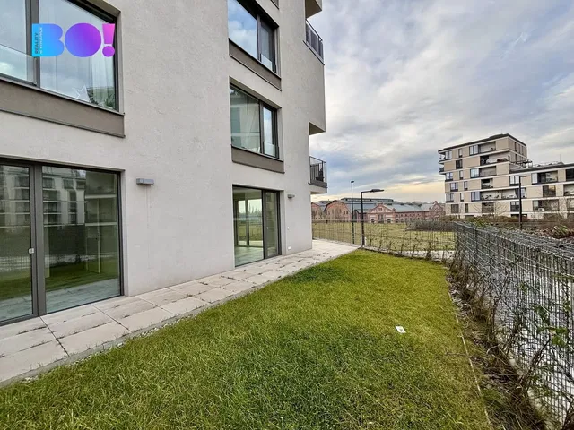 Haus und umgebung; blick