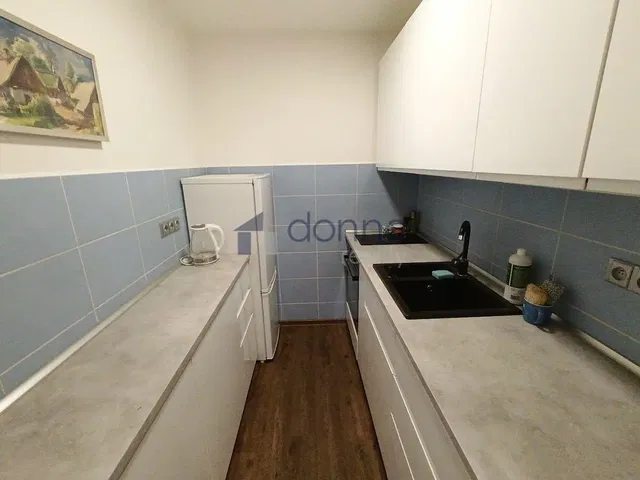 Kitchen; kitchen appliances, tile floor