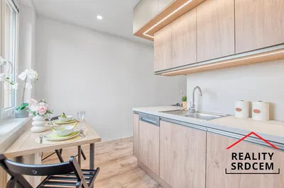 Küche; küchengeräte, tageslicht, moderner stil, renoviert