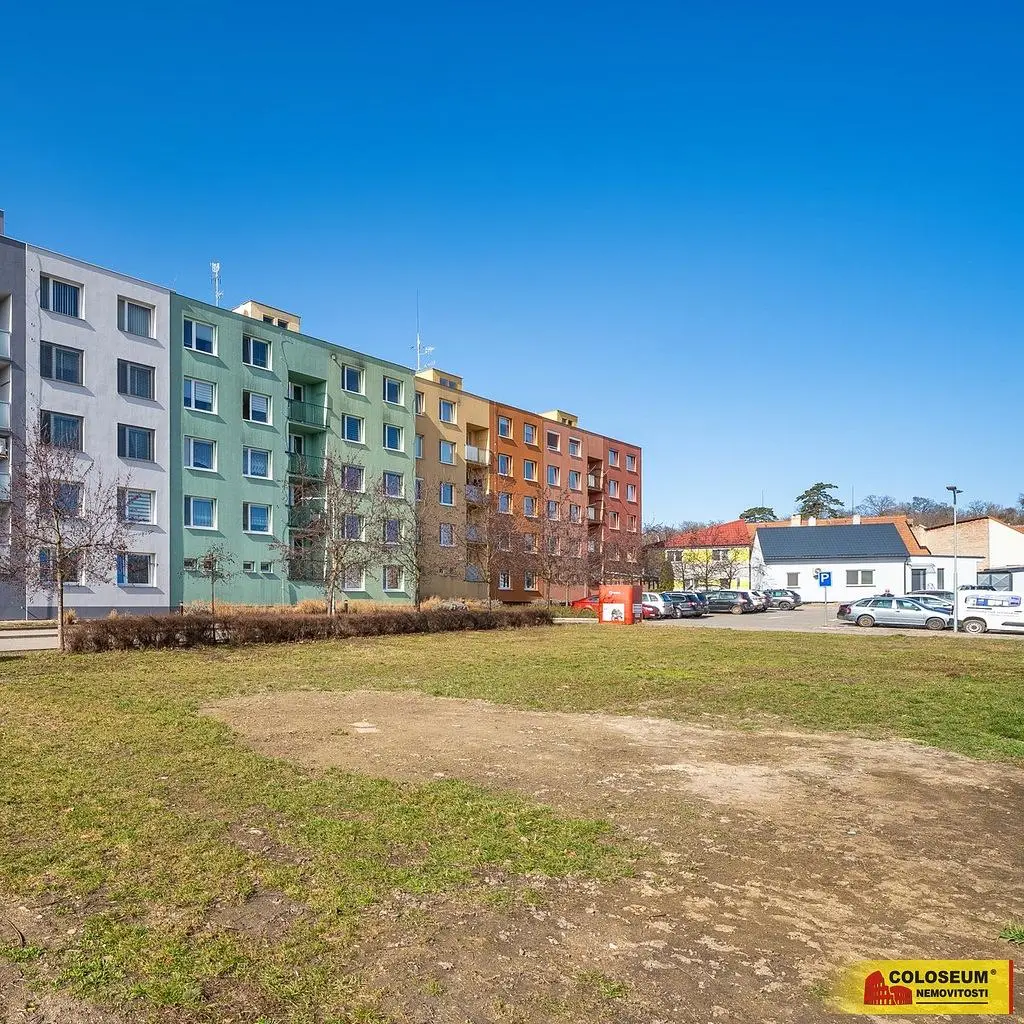 Haus und umgebung; blick