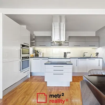 Küche; küchengeräte, tageslicht, moderner stil, holzboden