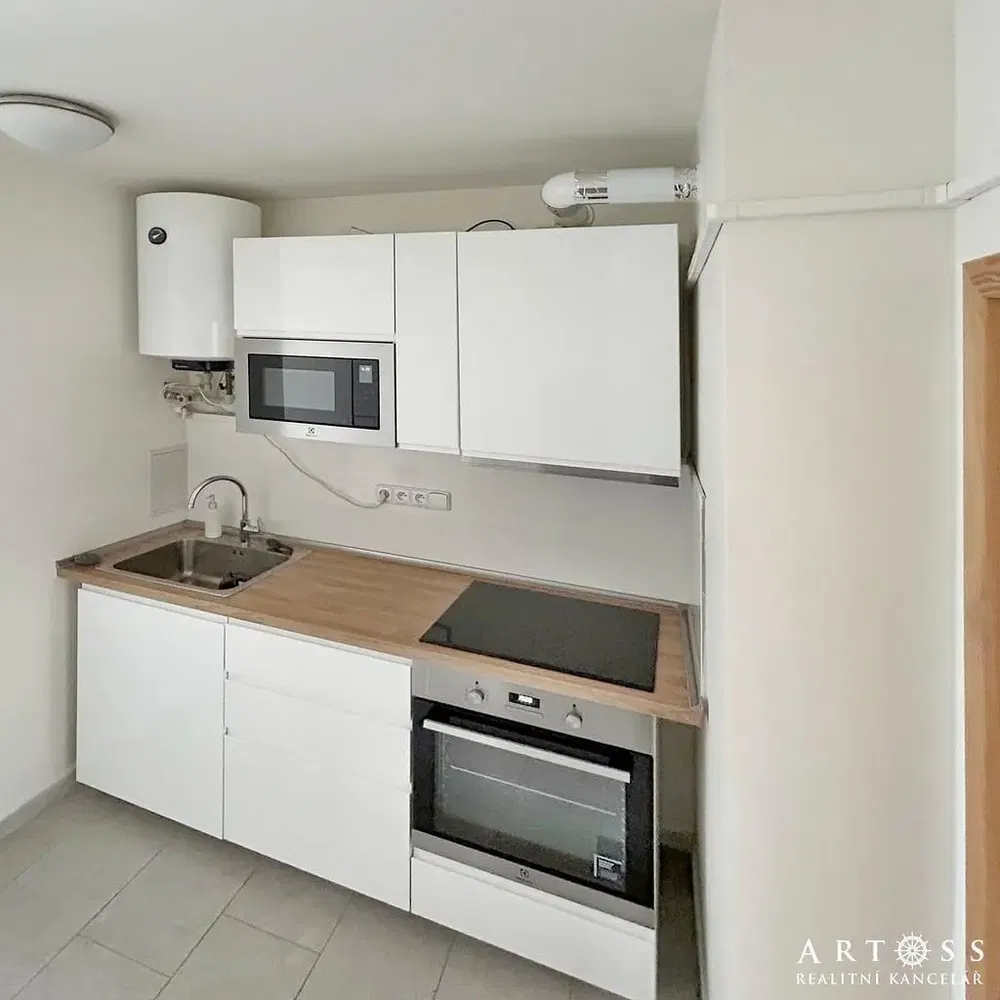 Mutfak; mutfak aletleri, su ısıtıcısı