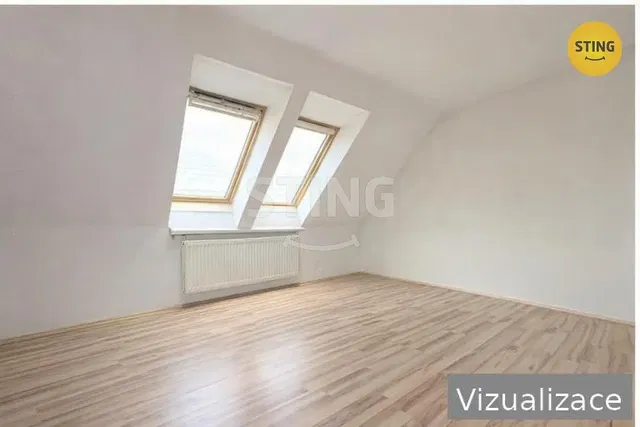 Kids room; natural light, wood floor, renovated