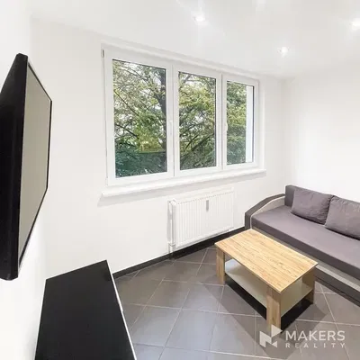 Wohnzimmer; blick, fliesenboden, tageslicht